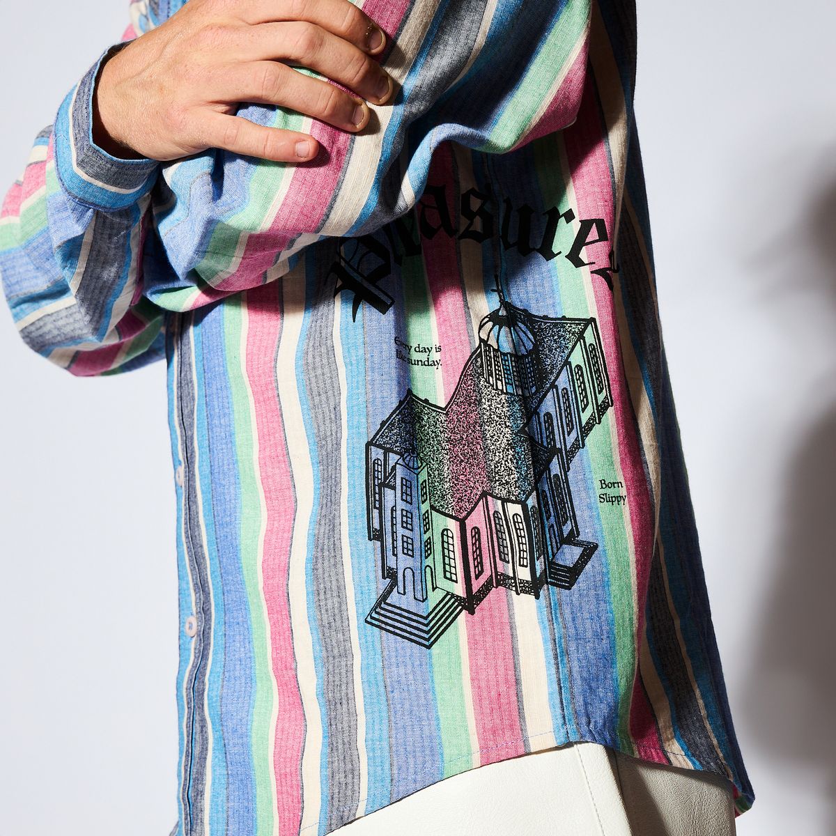 CHAPEL LONG SLEEVE BUTTON UP