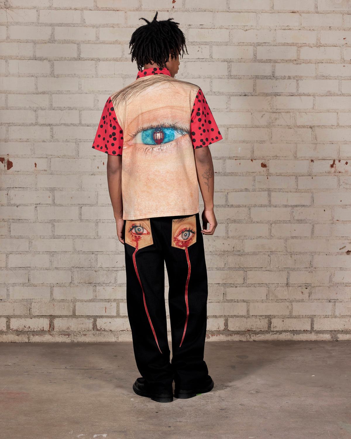Bug Eye Button Up – Red