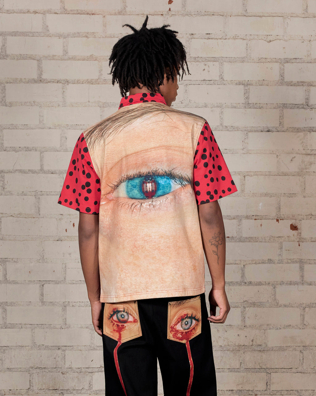 Bug Eye Button Up – Red