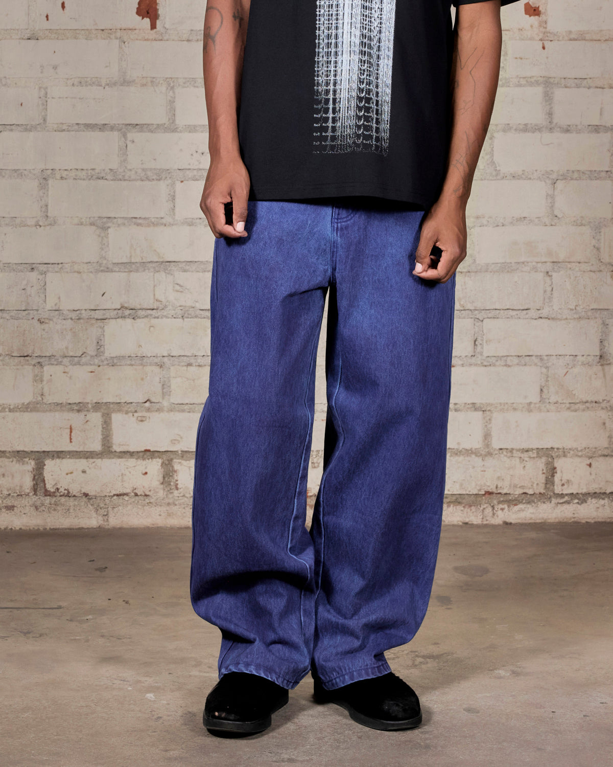 Spray Formula Baggy Jeans – Blue