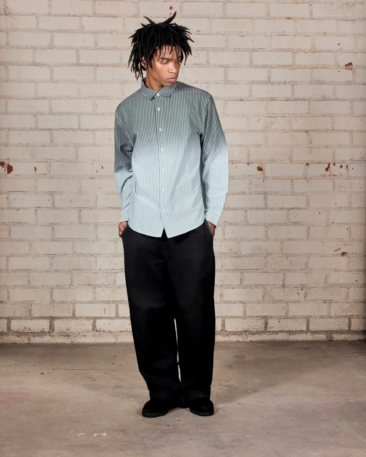 Fade Button Up – Black