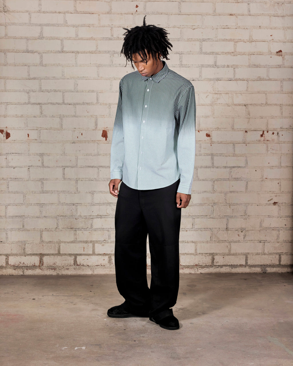 Fade Button Up – Black