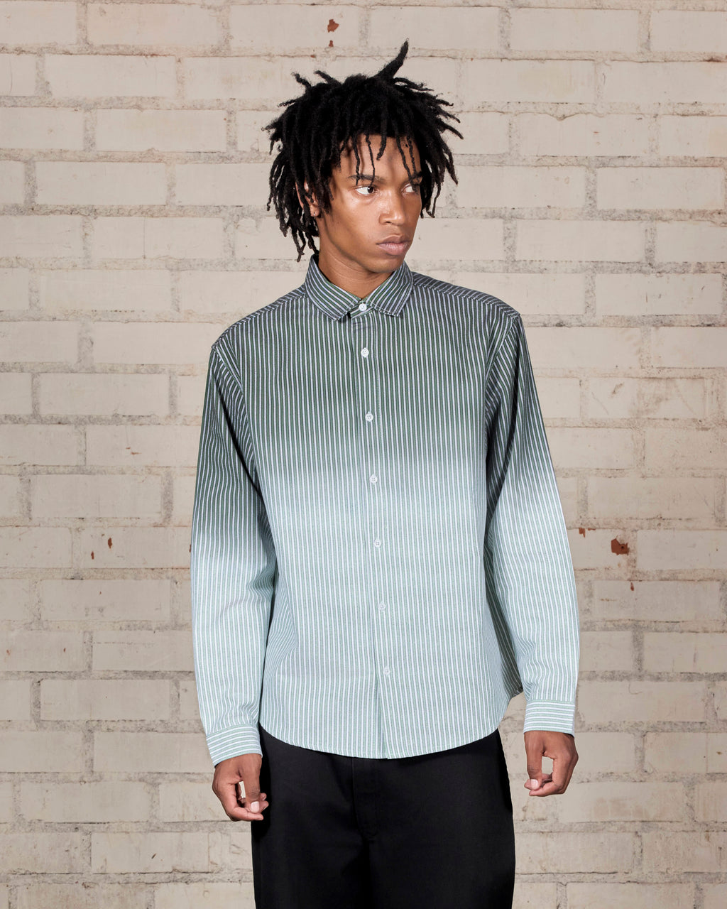 Fade Button Up – Black