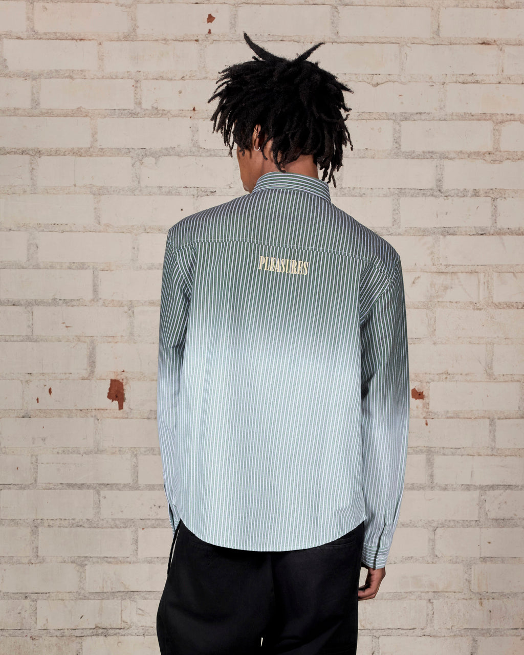 Fade Button Up – Black